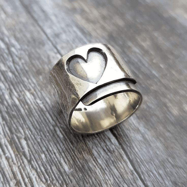 Silvered Fine Heart Ring