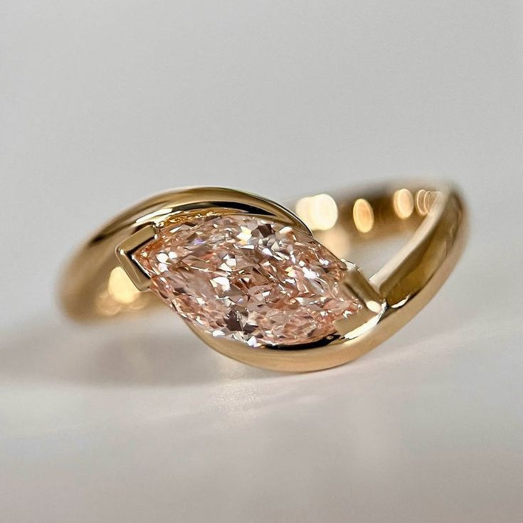 Vintage Zirconia Eye Pink Ring