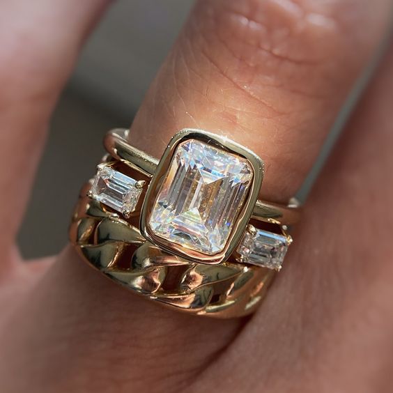 Vintage Elegant Chained Zirconia Gold Ring Set