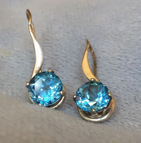 Vintage Blue Rounded Gold Earrings