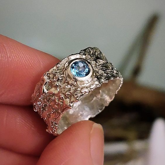 Vintage Blue Inlaid Crystal Silver Forged Ring