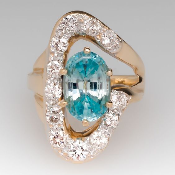 Vintage Gold Irregular Blue Zirconia Ring