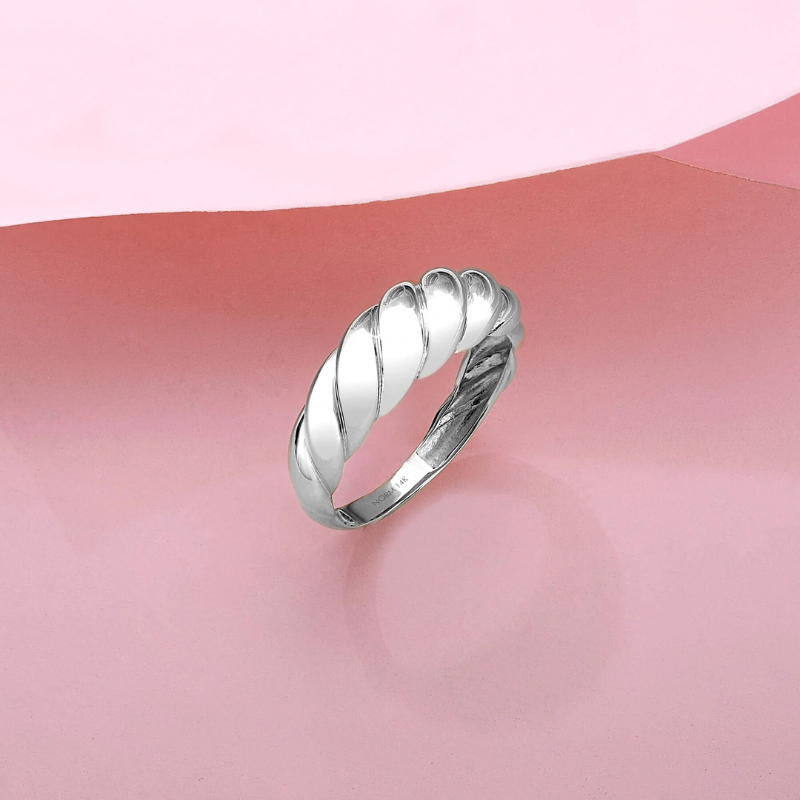 Croissant Ring | White Gold