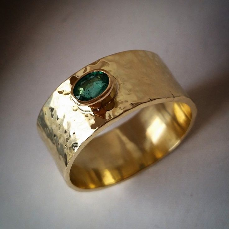 Vintage Gold Zirconia Green Ring