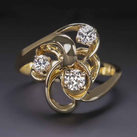 Vintage Irregular Blossom Zirconia Ring