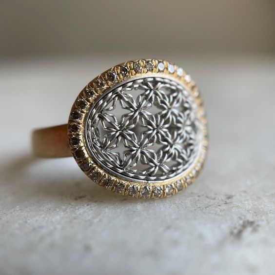 Vintage Platinum Oval Damask Ring