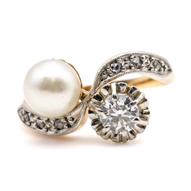 Vintage Unique Crystal & Pearl Ring