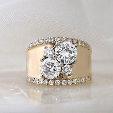 Vintage Golden & Zirconia Ring