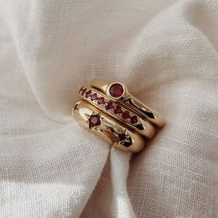 Red Zirconia Gold Ring Set