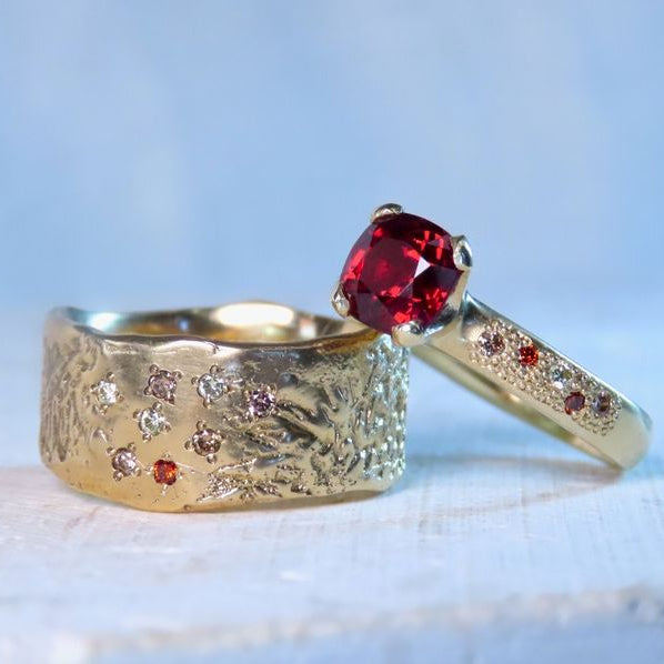 Vintage Red Zirconia Inlaid Crystal Ring