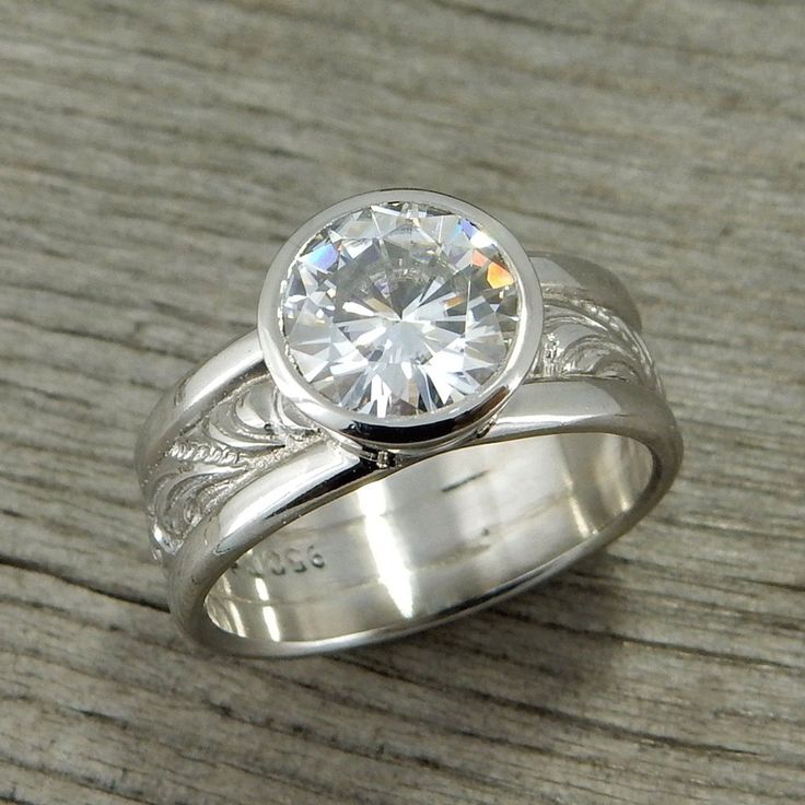 Vintage Zirconia Silvered Ring