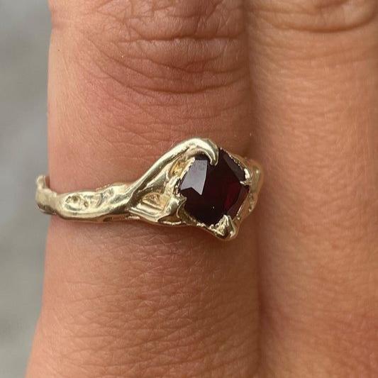 Vintage Gold Forged Garnet Glass Ring