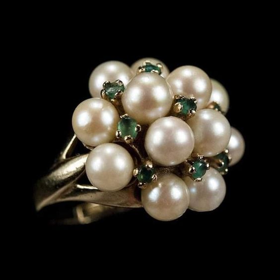 Vintage Pearl Green Crystal Ring