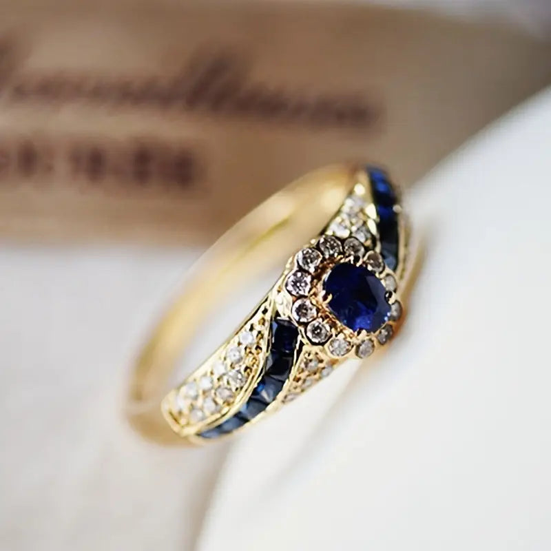 Avelisse Moraziel Exquisite Gold Ring