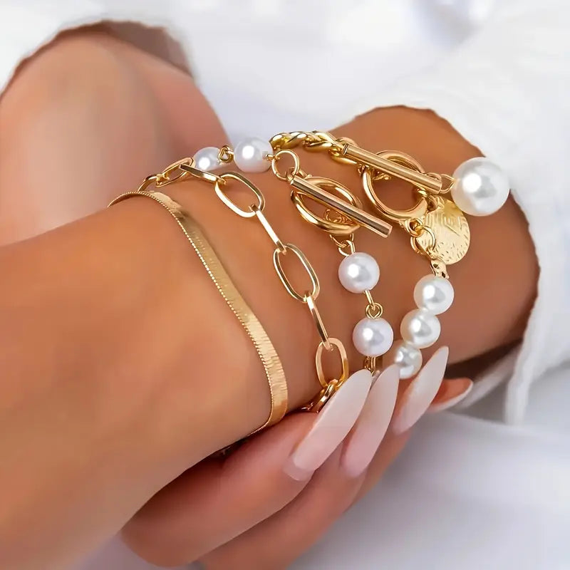 Chic Gold 4-Piece Bracelet Set