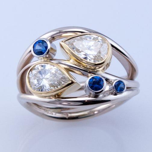 Vintage Layer Silver & Zirconia Blue Stones Ring