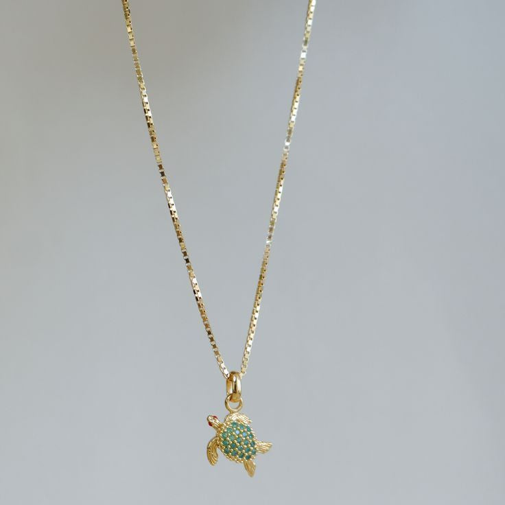 Green Turtle Stone Gold Necklace