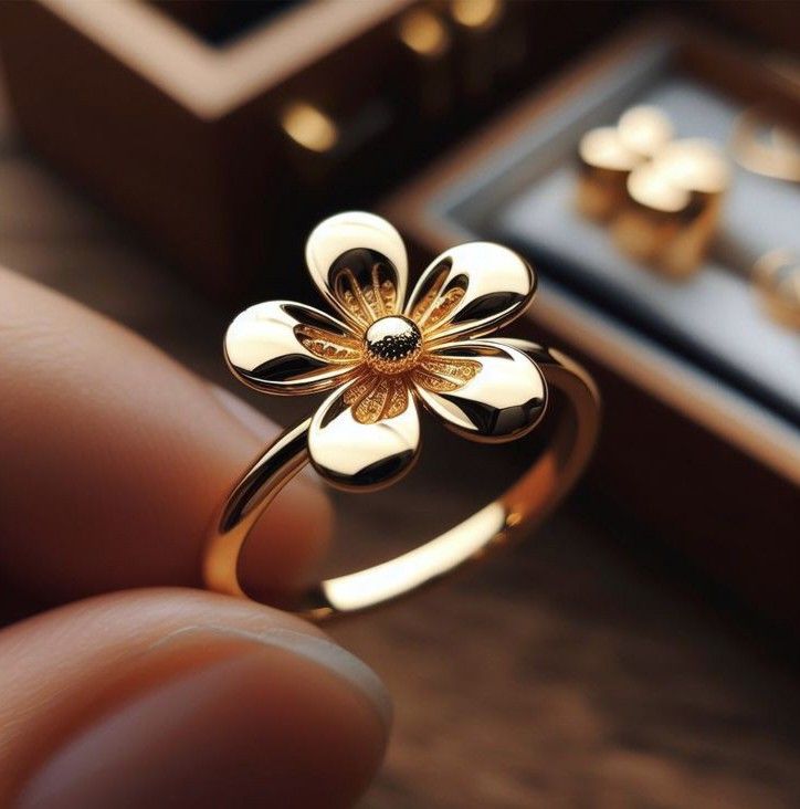 Gold Daisy Fine Ring