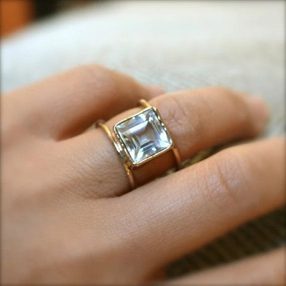 Vintage Cubic Glass Gold Fine Ring