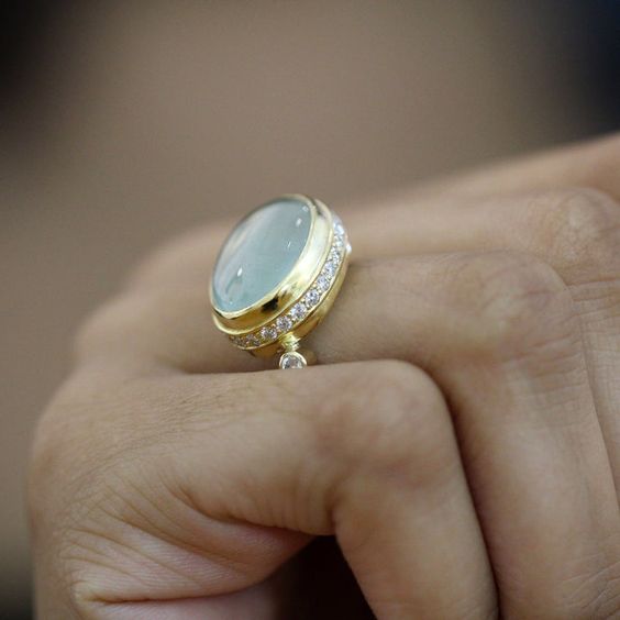 Vintage Inlaid Round Moonstone Ring