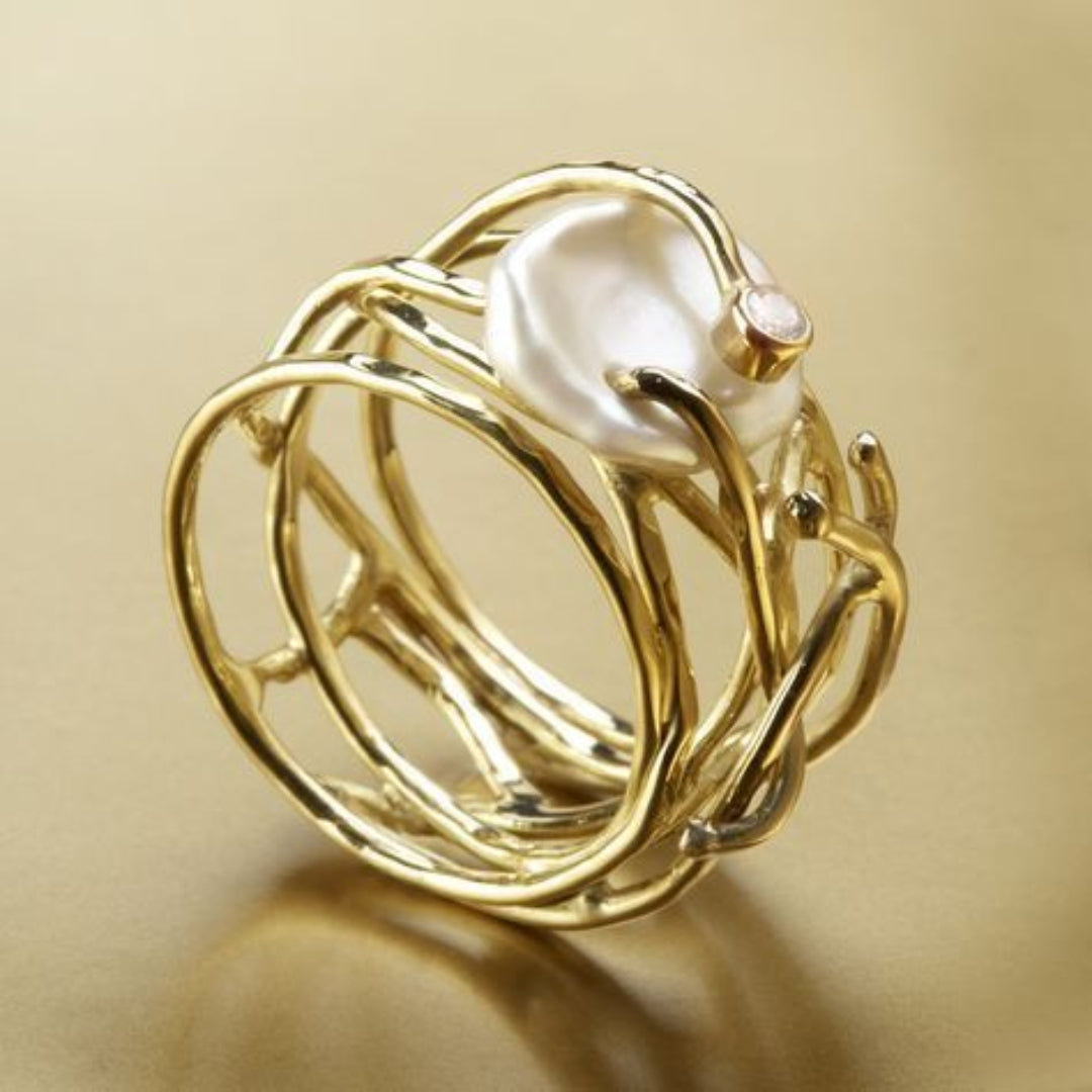 Vintage Thin Golden & Pearl Ring