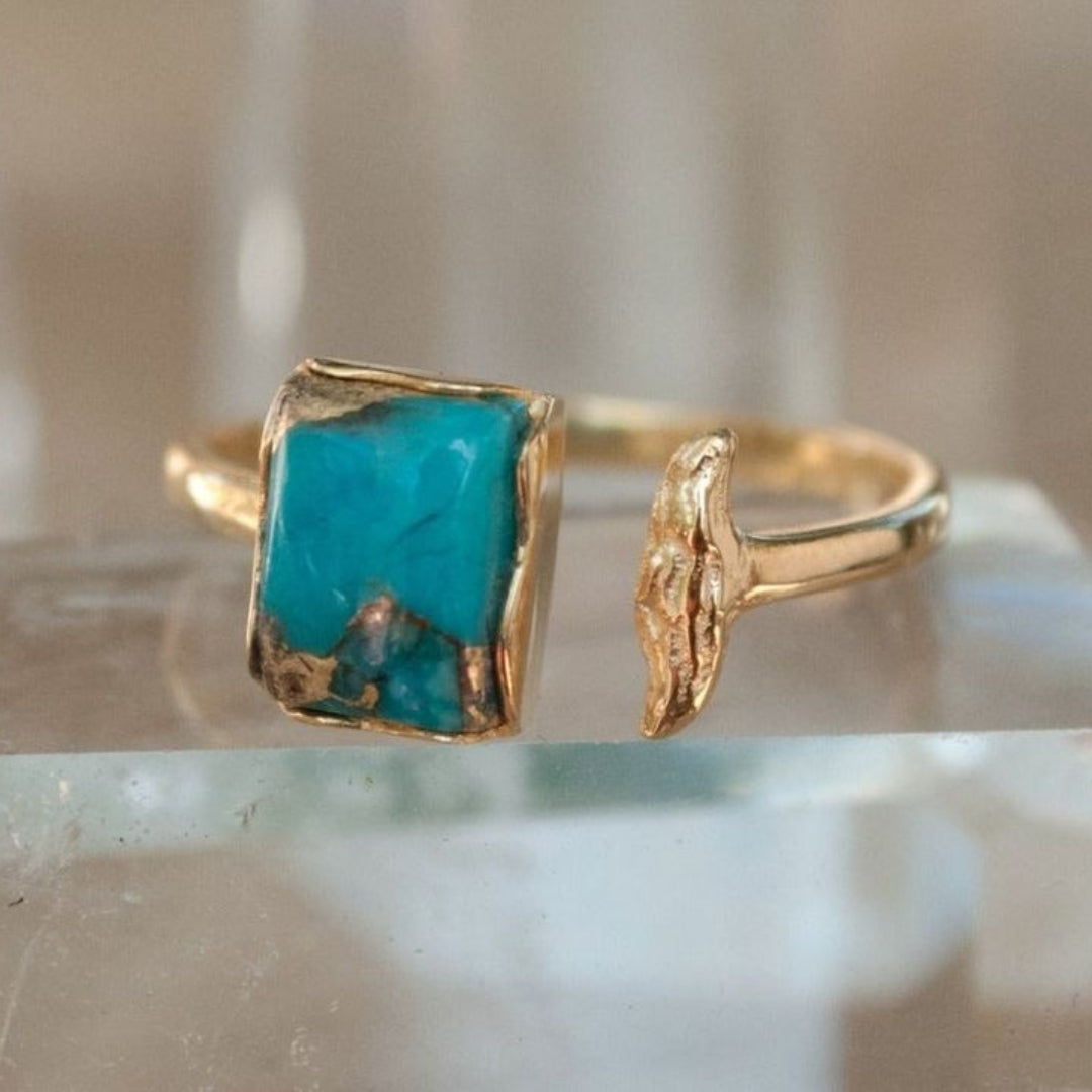 Vintage Blue Ocean Gold Ring