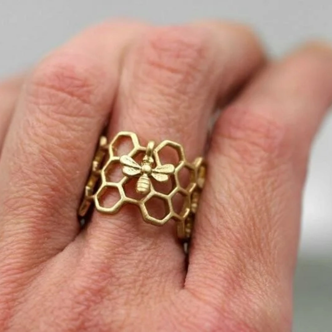 Vintage Honeycomb Gold Ring