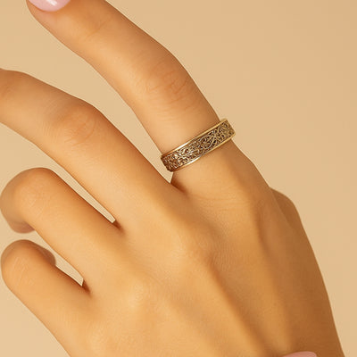Exotic Fine Golden Hollow Ring