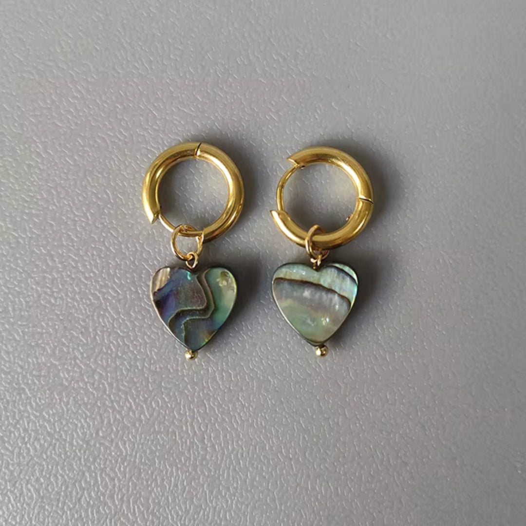 Vintage Chromatic Heart Gold Earrings