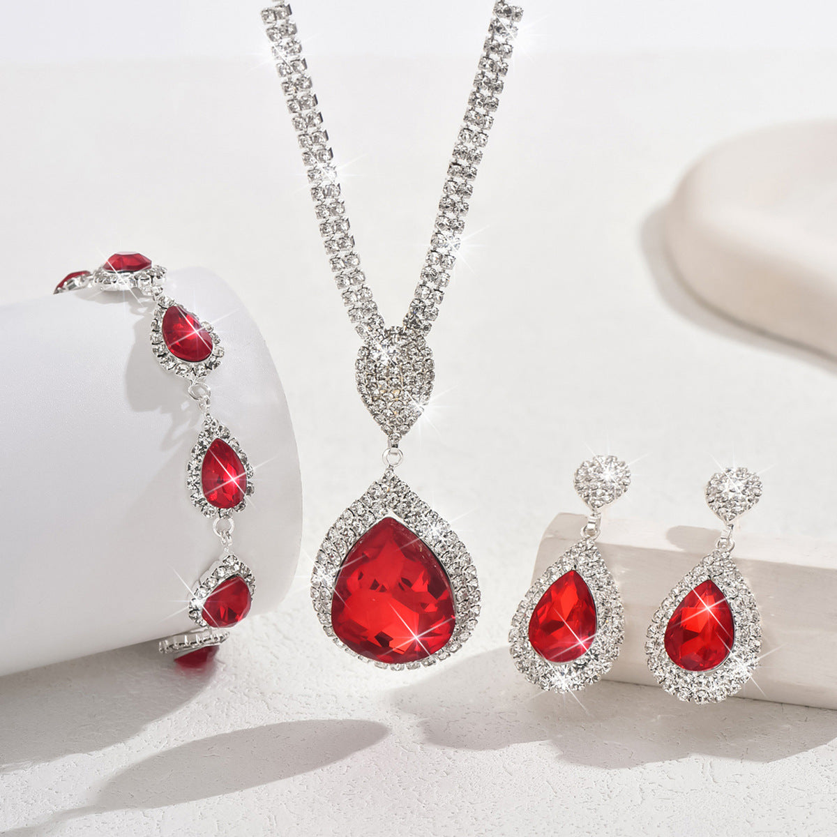 White Gold Thalira Bloodwynne Jewelry Set