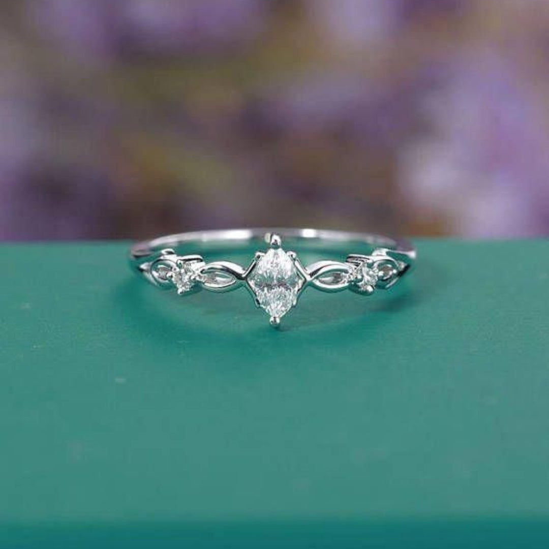 White Fine Glass Silver Ring