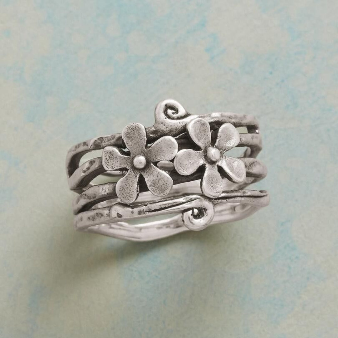 Silvered Daisy Layered Ring