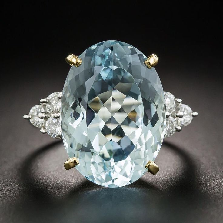 Vintage Blue Rounded Crystal Zirconia Ring