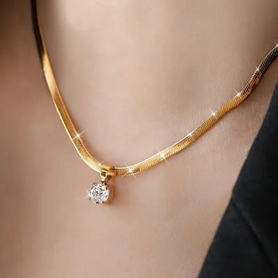 Gold Rhinestone Pendant Necklace