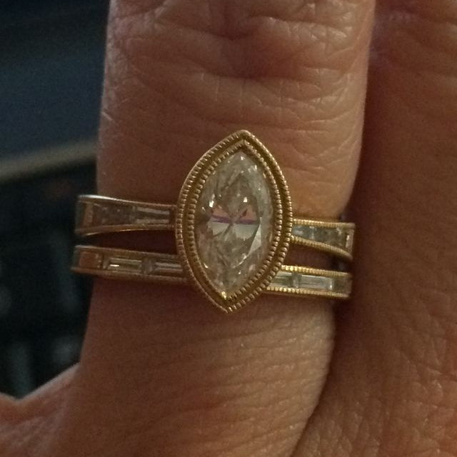 Inlaid Oval Crystal Gold Zirconia Ring Set