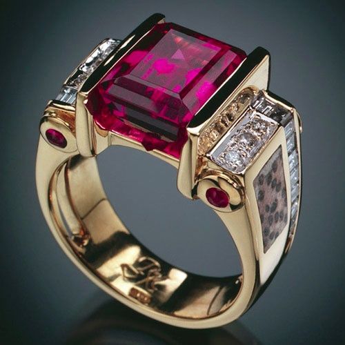 Vintage Cubic Garnet Crystal Gold Ring