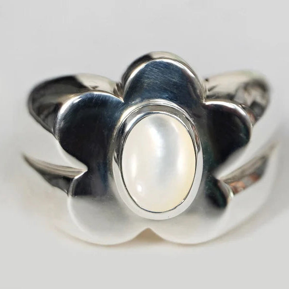 Vintage Flower Pearl Silver Ring