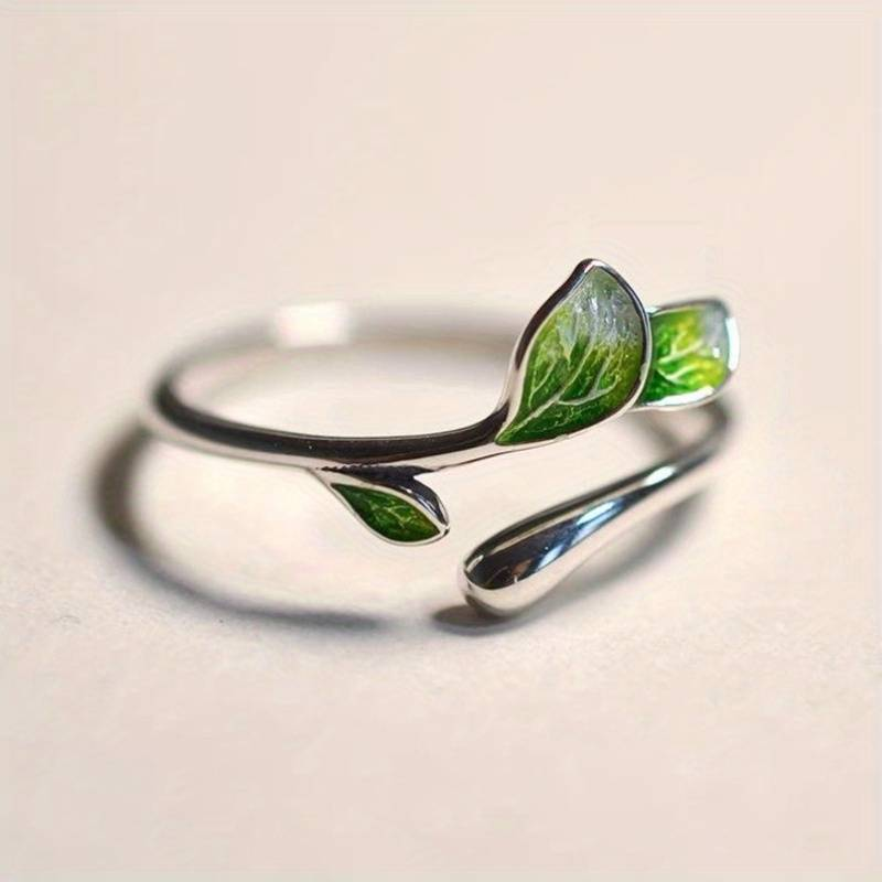 Vintage Green Enamel Leaf Ring