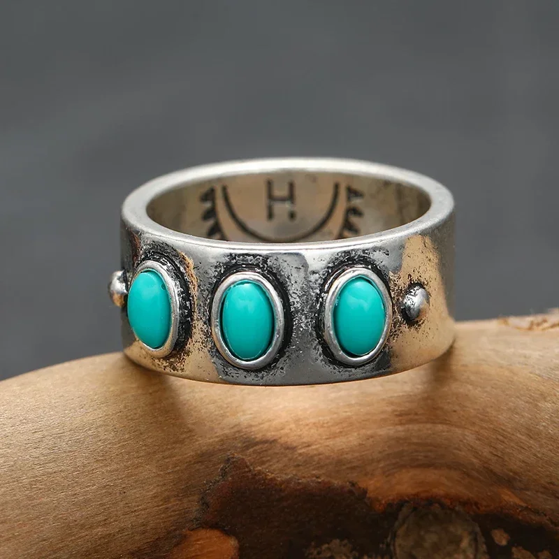 Vintage Inlaid Blue Stones Ring