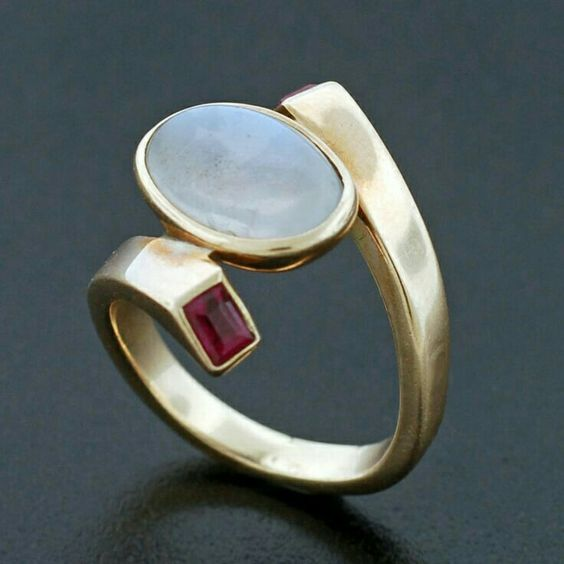 Vintage White Opal & Red Zirconia Gold Ring