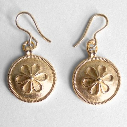 Vintage Rounded Daisy Gold Earrings