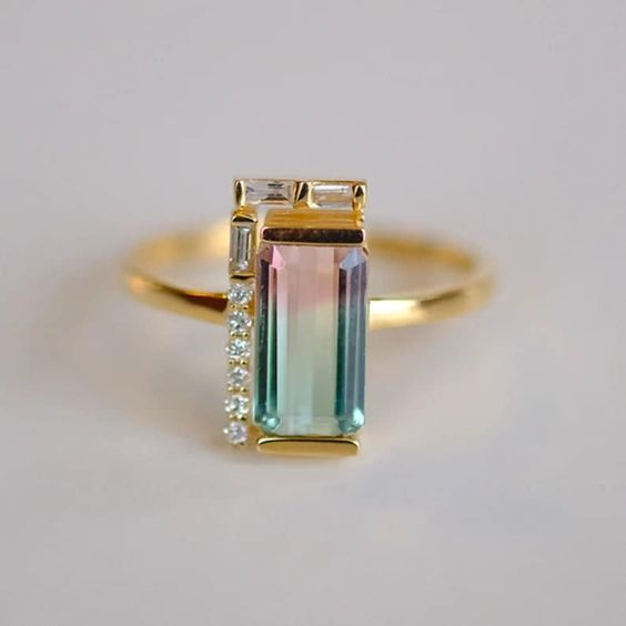 Vintage Rectangular Blue Glass Gold Ring