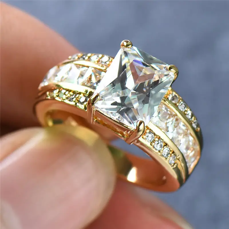 Vintage Gold & Zirconia Ring