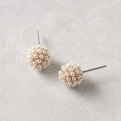 Vintage Small Pearl Earrings