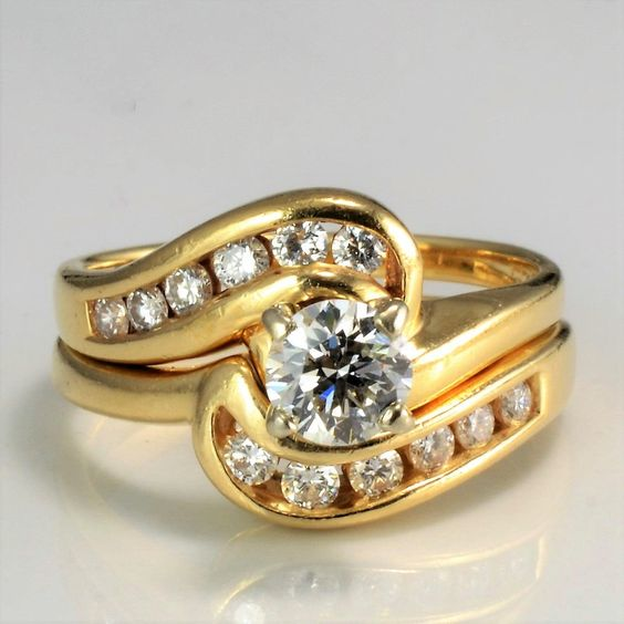 Vintage Spiral Zirconia Golden Ring