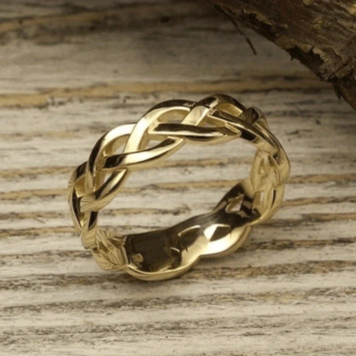 Vintage Golden Braided Ring