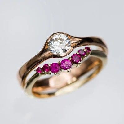 Vintage Garnet Crystalline Gold Ring