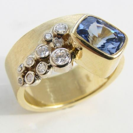 Vintage Golden Zirconia & Blue Glass Ring