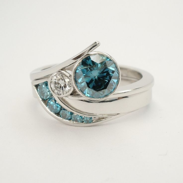 Vintage Blue Zirconia Silver Ring