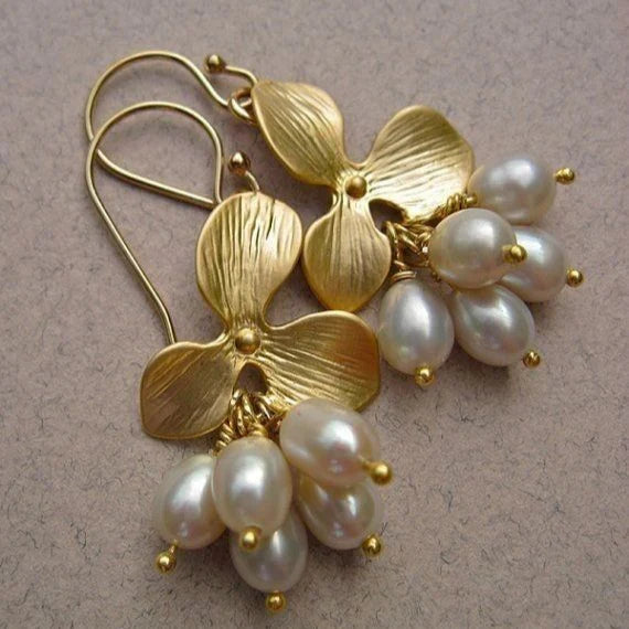 Vintage Flower Pearl Earrings